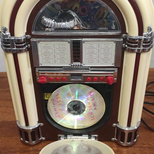Jukebox Elta 2751 PL σαν καινούργιο με ραδιόφωνο, CD, MP3 και φωτισμό