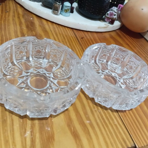Crystal ashtrays like new, set of 2