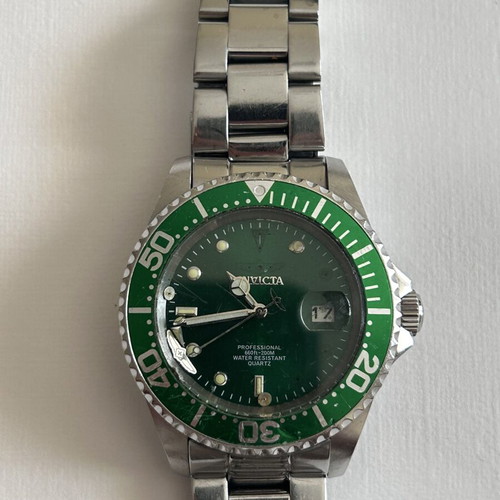 Invicta Pro Diver 24947 wristwatch used, green