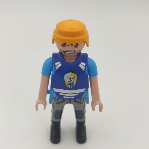 Playmobil Police-Criminal 71597 like new