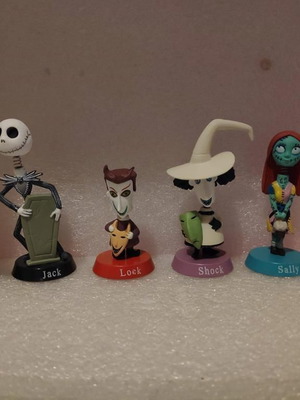 Jack Skellington and Sally collectible figure set like new