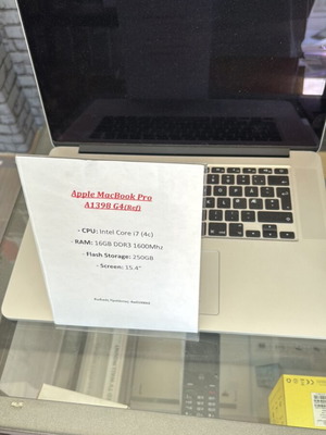 Apple MacBook Pro 15,4 ιντσών Intel Core i7 16GB 256GB SSD μεταχειρισμένο