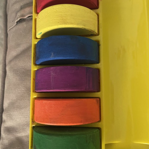 Rainbow Art watercolor set with 6 brushes