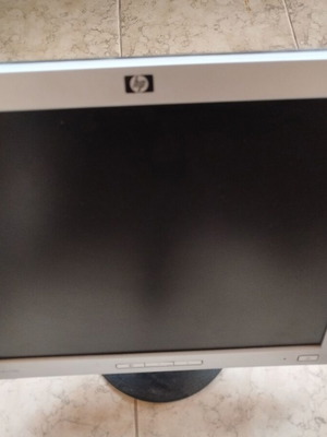 Οθόνη HP L1706 μεταχειρισμένη με πρόβλημα λειτουργίας