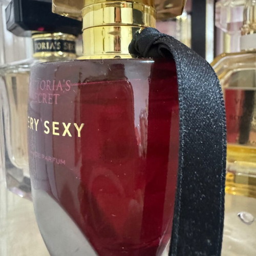 Victoria’s Secret Very Sexy Eau de Parfum 50ml like new