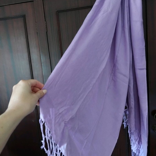 Alexi Andriotti Lilac Pashmina scarf like new