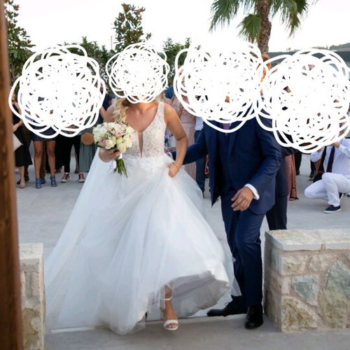 Wedding dress like new, size M, white
