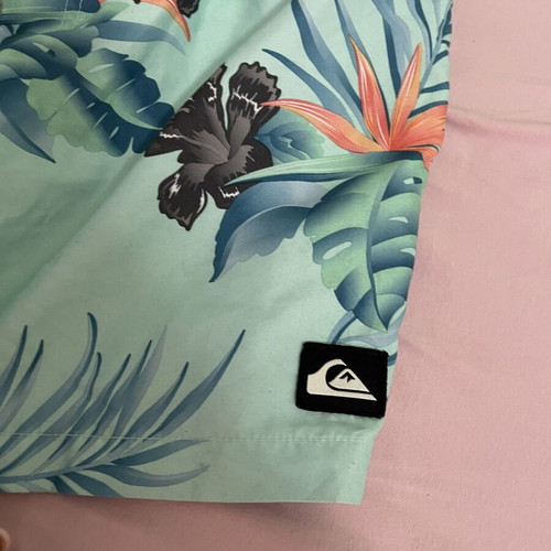 Quiksilver swim shorts tropical print size S like new