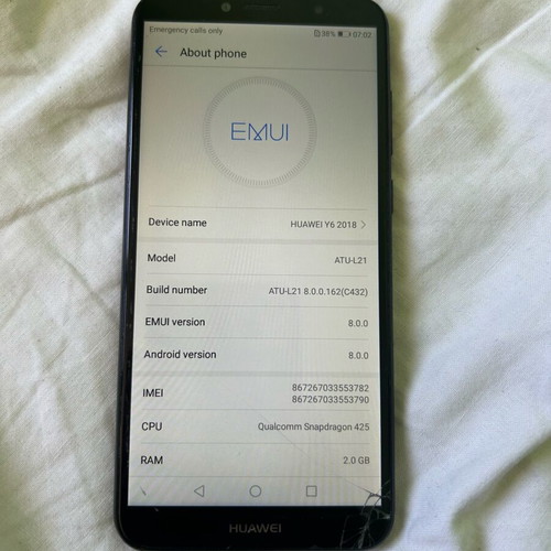 Huawei Y6 used phone with cracked screen
