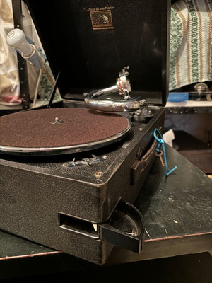 HMV gramophone used, antique La Voix de Son Maitre