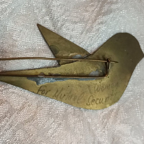 Vintage bronze brooch pin