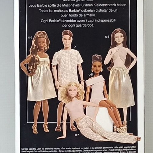 Barbie Basics Model 09 12'' doll new