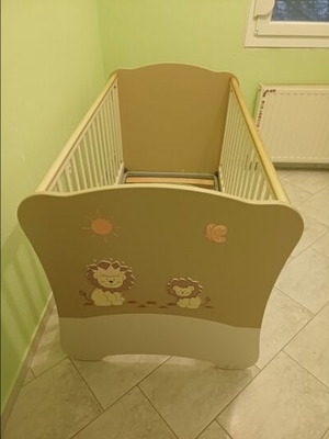 Casa Baby Bed Set with Mattress and Chest of Drawers like new