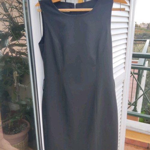 More classic black dress like new