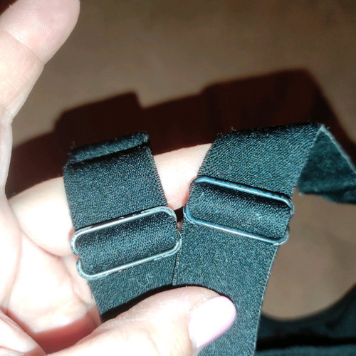 Sports bra used, size M