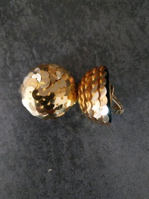 Earrings with gold sequins like new with clips