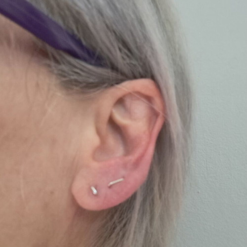 Minimal Geometric 925 Silver Earring for Two Consecutive Holes like new