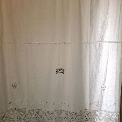 White handmade curtain with wide lace and appliqué embroidery new