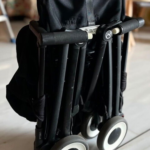 Cybex Libelle lightweight travel stroller compatible with airplane