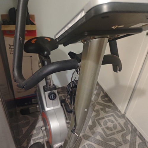 Exercise bike used, functional, good condition