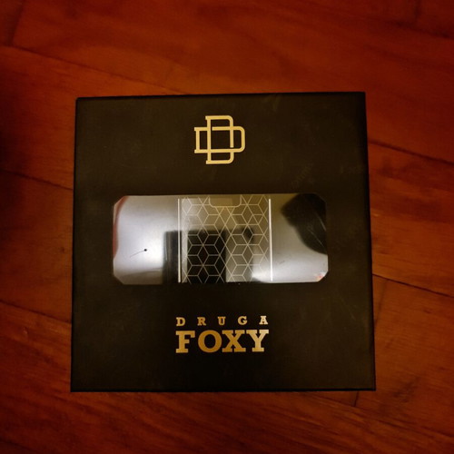 Druga Foxy electronic cigarette like new, without pod
