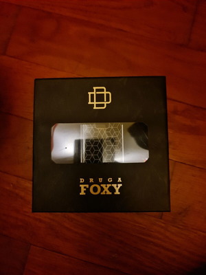 Druga Foxy electronic cigarette like new, without pod