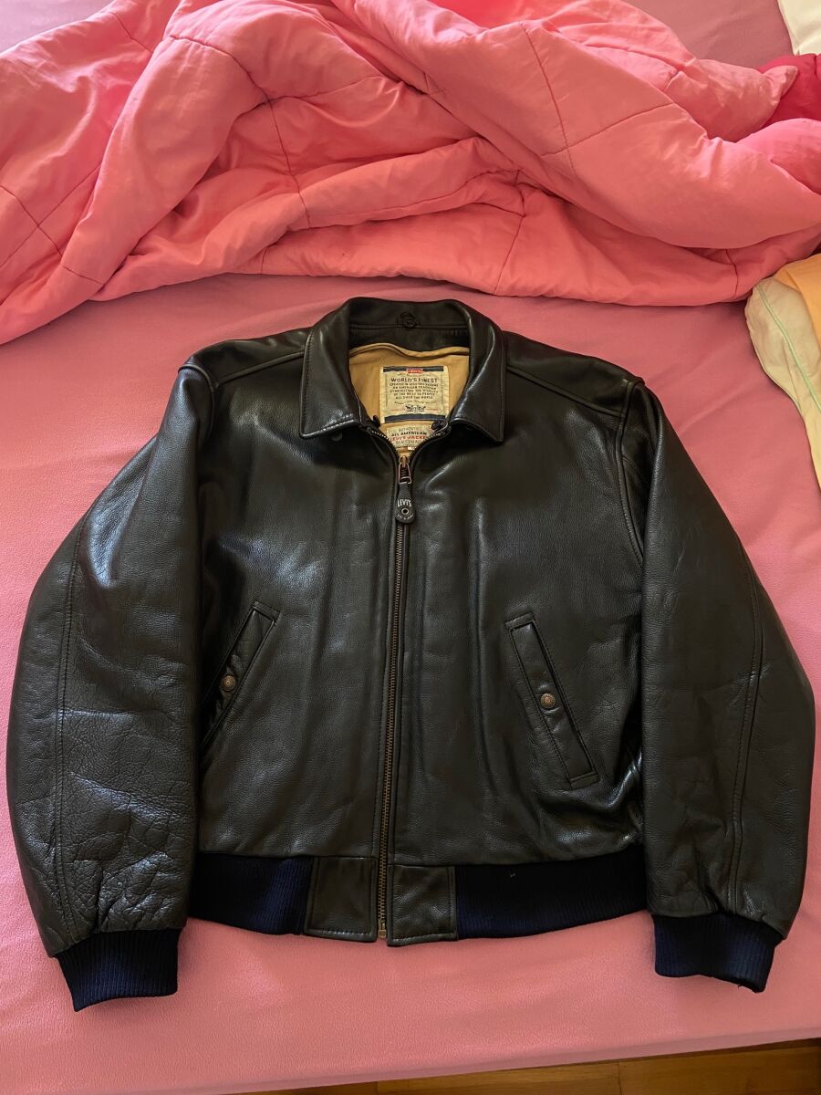 Levi's leather bomber jacket like new,… - € 300,00 - Vendora.cy