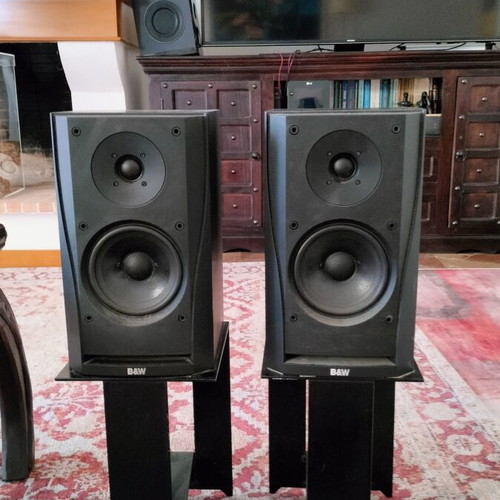 B&W speakers 100 W rms 8Ω, 120 W rms radio amplifier, central speaker