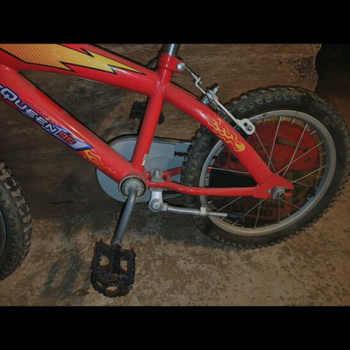 Children's bike like new, 20 inch, red, city with V-brakes