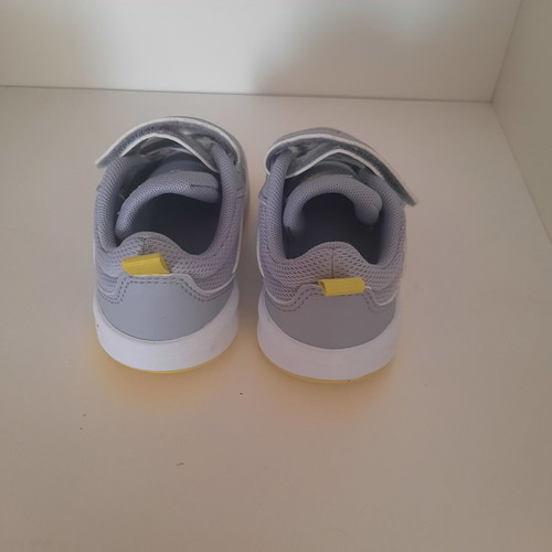 Adidas sports shoes size 23 like new, gray with blue stripes