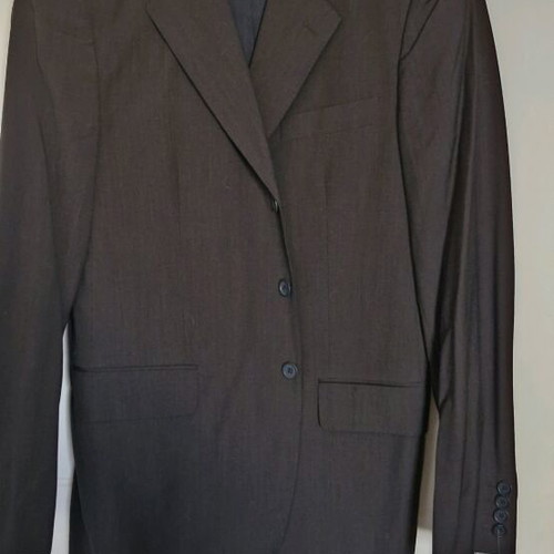 Louis Vuitton Uniformes brown suit, unworn