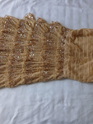 Φόρεμα εντυπωσιακό μέχρι το γόνατο σαν καινούργιο, μπεζ και χρυσαφί