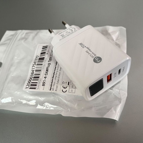 20W Charger with Digital LCD Display USB-A and Type-C new