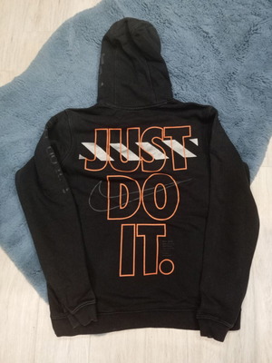 Nike men's hoodie medium with card print on hood