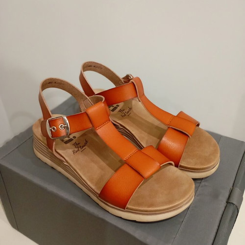 Xti women's sandals like new, size 37, brown