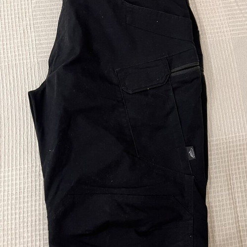 UTS Helikon-Tex Tactical Bermuda shorts black Large like new