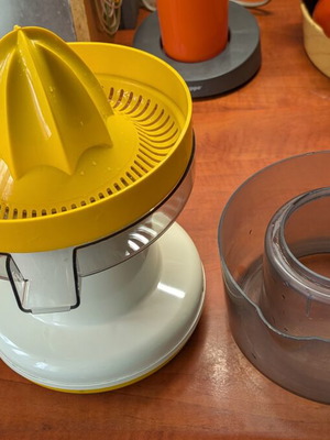 Moulinex Electric Lemon Juicer like new, 50W, made in France