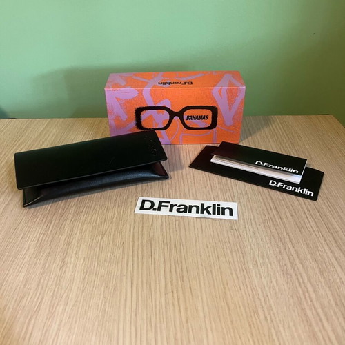 D.Franklin cream sunglasses like new with cases and accessories