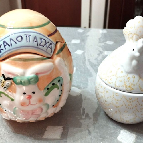 Easter egg and rooster porcelain set like new