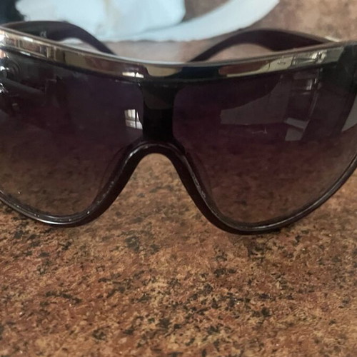 DKNY sunglasses!!
