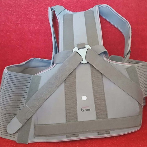 Taylor brace with underarm support like new, reinforced thoracolumbar splint