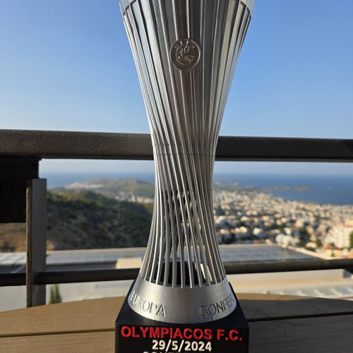 Olympiacos UEFA Conference League Trophy Cup 30cm new with keychain