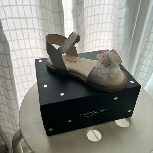 Babywalker baptism sandals size 24 like new, beige and pink