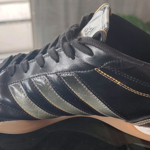 Adidas sneakers used, size 46, black without wear