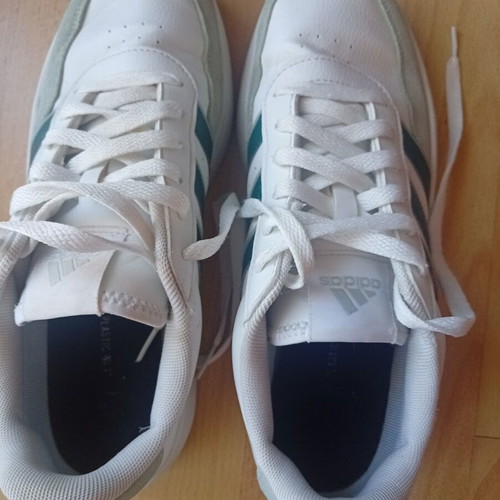 Adidas boys' sneakers size 42-42.5, white