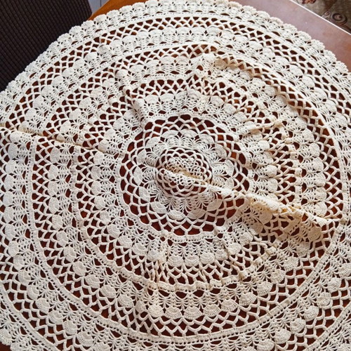 Crochet round handmade set of 3 beige pieces