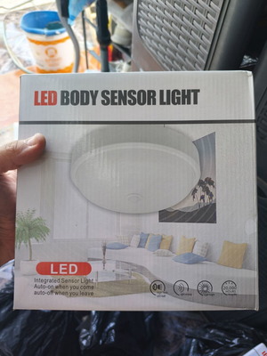 Επιτοίχιο φωτιστικό LED με αισθητήρα 15 W καινούργιο