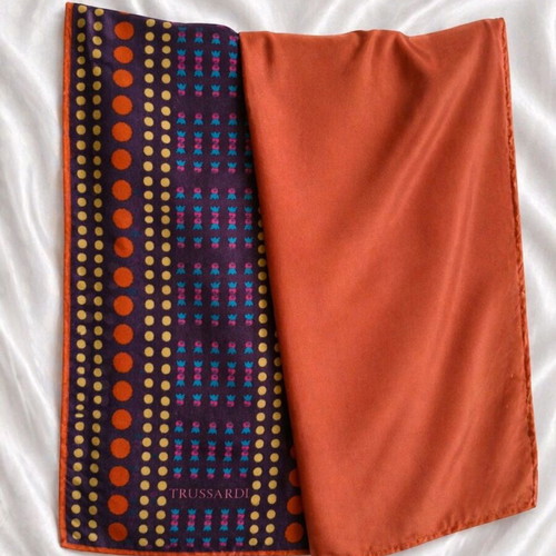 Trussardi satin double-sided scarf like new, red and purple