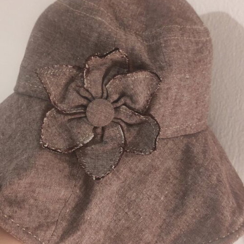 Karfil women's hat made of linen and cotton like new