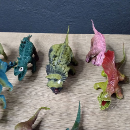 Vintage Plastic Dinosaur Figures used, 70s set
